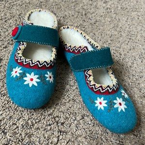 Fondo Gomma Italian wool slippers